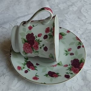 Teacup and Saucer Rose Gold Trim Bird Feeder